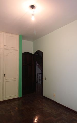 Casa à venda com 450m², 4 quartos e 4 vagasQuarto 1