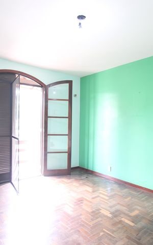 Casa à venda com 450m², 4 quartos e 4 vagasSuíte 1