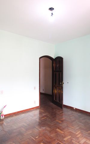 Casa à venda com 450m², 4 quartos e 4 vagasSuíte 1