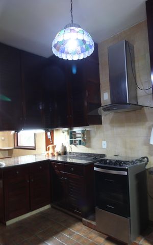 Casa à venda com 450m², 4 quartos e 4 vagasCozinha