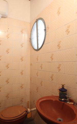 Casa à venda com 450m², 4 quartos e 4 vagasÁrea de serviço - Banheiro