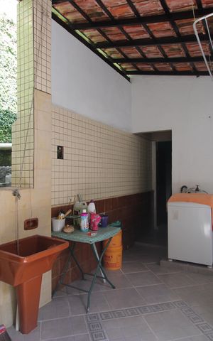 Casa à venda com 450m², 4 quartos e 4 vagasÁrea de serviço