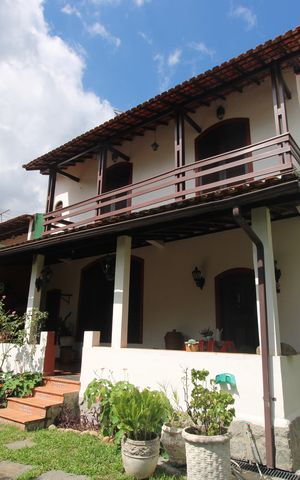 Casa à venda com 450m², 4 quartos e 4 vagasFrente da casa