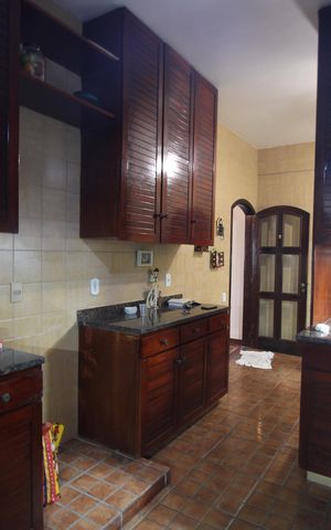 Casa à venda com 450m², 4 quartos e 4 vagasCozinha