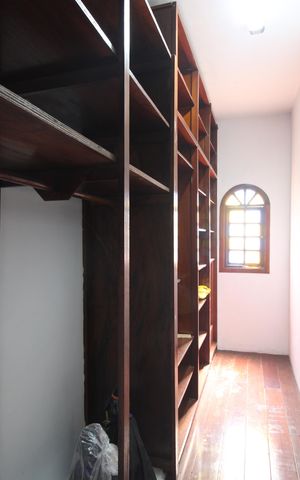 Casa à venda com 450m², 4 quartos e 4 vagasSuíte 1 - Closet