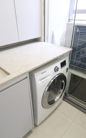 Apartamento à venda com 60m², 2 quartos e 1 vagaCozinha e Área de Serviço