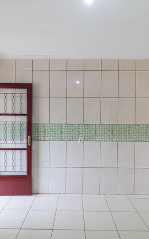 Casa para alugar com 120m², 3 quartos e 1 vaga Casa para alugar com 120m², 3 quartos e 1 vagaCozinha