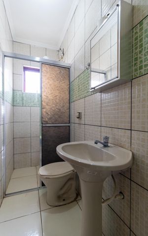 Casa para alugar com 120m², 3 quartos e 1 vaga Casa para alugar com 120m², 3 quartos e 1 vagaBanheiro da Suíte