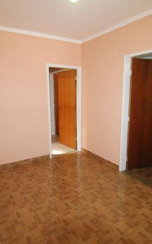 Casa para alugar com 100m², 3 quartos e 2 vagasSala