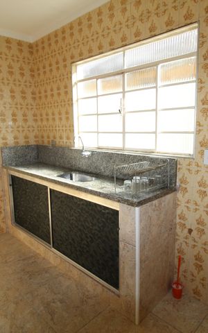 Casa para alugar com 100m², 3 quartos e 2 vagasCozinha
