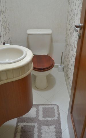 Casa à venda com 224m², 3 quartos e 4 vagasLavabo