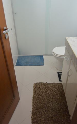 Casa à venda com 224m², 3 quartos e 4 vagasBanheiro da Suíte 1