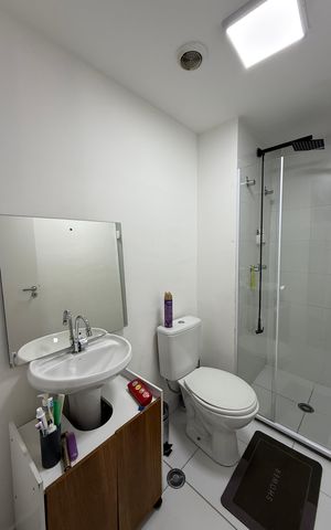 Apartamento à venda com 33m², 2 quartos e sem vaga Apartamento à venda com 33m², 2 quartos e sem vagaBanheiro