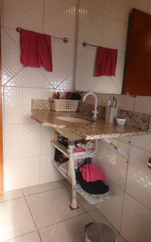 Casa à venda com 257m², 6 quartos e 2 vagasBanheiro