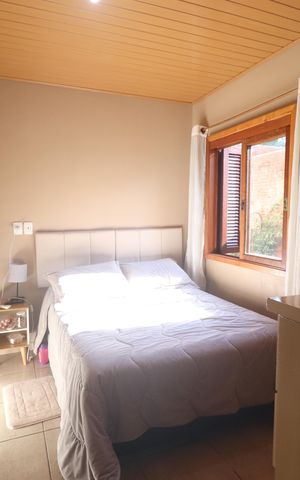 Casa à venda com 257m², 6 quartos e 2 vagasSuíte  casa 1