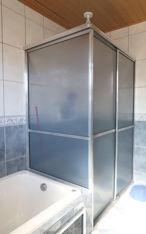 Casa à venda com 257m², 6 quartos e 2 vagasBanheiro