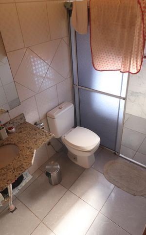 Casa à venda com 257m², 6 quartos e 2 vagasBanheiro