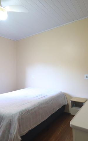 Casa à venda com 257m², 6 quartos e 2 vagasQuarto 5 da casa 2