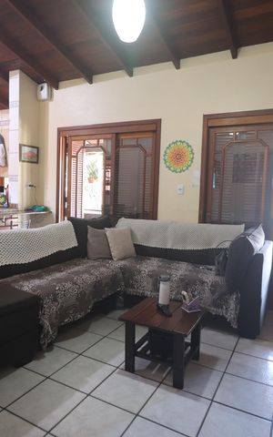 Casa à venda com 257m², 6 quartos e 2 vagasSala