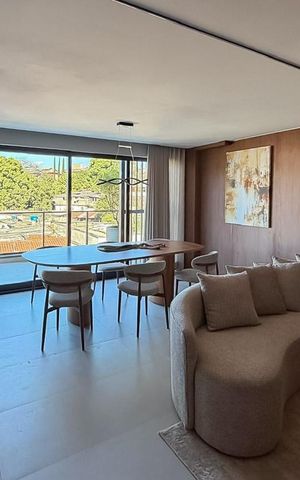 Apartamento à venda com 160m², 4 quartos e 3 vagas Apartamento à venda com 160m², 4 quartos e 3 vagasSala