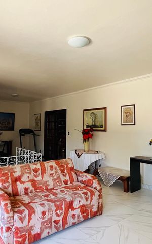 Casa à venda com 303m², 4 quartos e 4 vagas