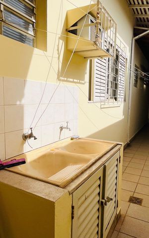 Casa à venda com 303m², 4 quartos e 4 vagas