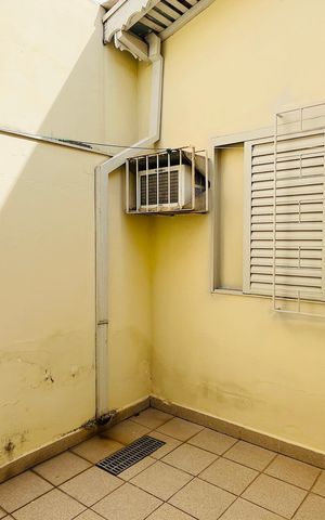 Casa à venda com 303m², 4 quartos e 4 vagas