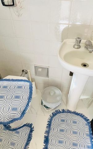 Casa à venda com 303m², 4 quartos e 4 vagas