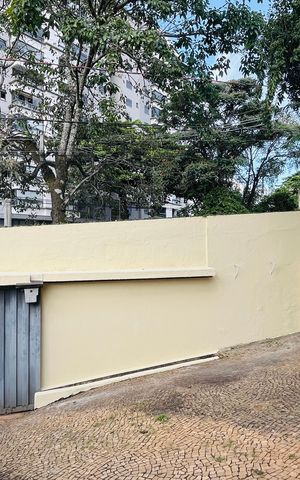 Casa à venda com 303m², 4 quartos e 4 vagas