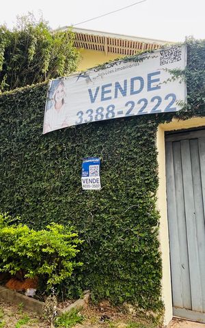 Casa à venda com 303m², 4 quartos e 4 vagas