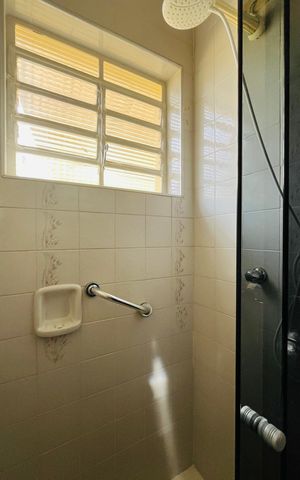 Casa à venda com 303m², 4 quartos e 4 vagas