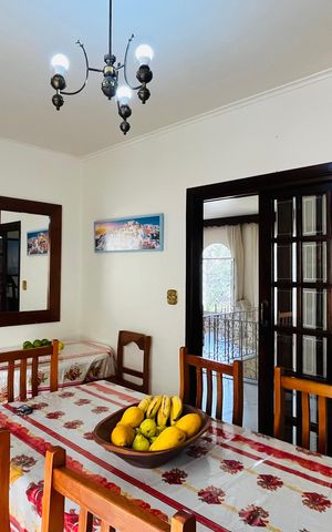 Casa à venda com 303m², 4 quartos e 4 vagas
