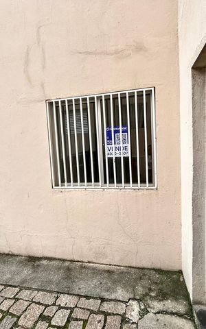 Apartamento à venda com 46m², 2 quartos e 1 vaga Apartamento à venda com 46m², 2 quartos e 1 vagaPlaca instalada na fachada do imóvel