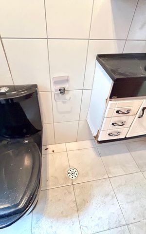 Apartamento à venda com 46m², 2 quartos e 1 vaga Apartamento à venda com 46m², 2 quartos e 1 vagaBanheiro