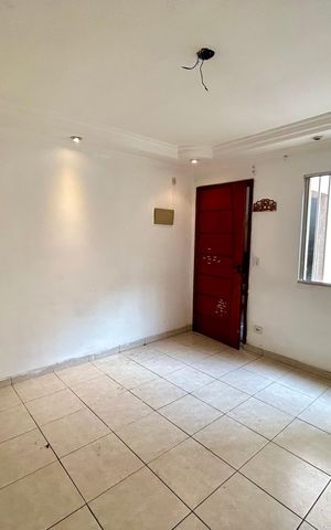 Apartamento à venda com 46m², 2 quartos e 1 vaga Apartamento à venda com 46m², 2 quartos e 1 vagaSala