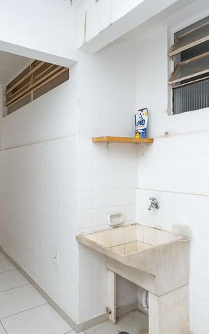 Apartamento à venda com 200m², 3 quartos e 1 vaga Apartamento à venda com 200m², 3 quartos e 1 vagaÁrea de Serviço