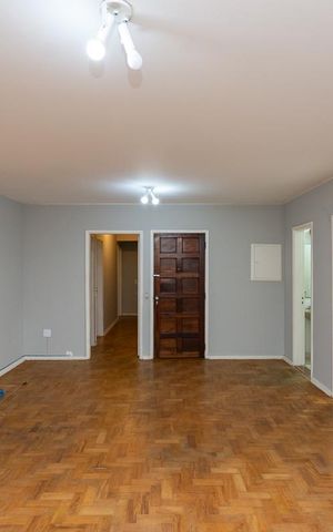 Apartamento à venda com 200m², 3 quartos e 1 vaga Apartamento à venda com 200m², 3 quartos e 1 vagaSala