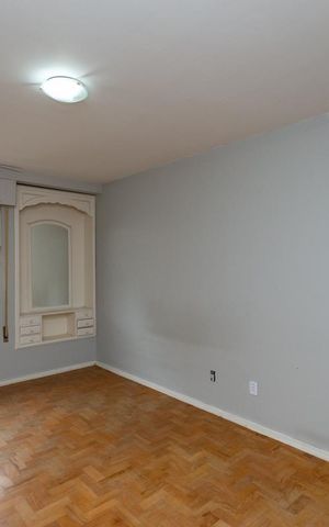 Apartamento à venda com 200m², 3 quartos e 1 vaga Apartamento à venda com 200m², 3 quartos e 1 vagaQuarto 3 Suíte