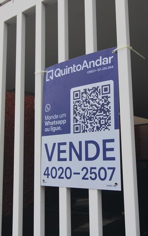 Casa à venda com 115m², 2 quartos e 2 vagasPlaca