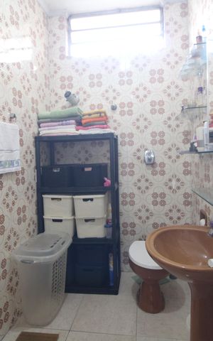 Casa à venda com 115m², 2 quartos e 2 vagasBanheiro
