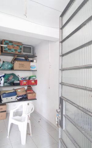 Casa à venda com 115m², 2 quartos e 2 vagasFundos da casa