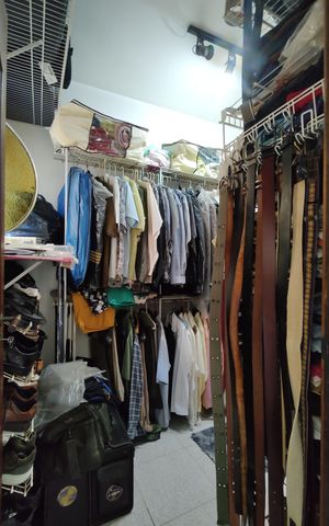 Casa de condomínio para alugar com 323m², 5 quartos e 3 vagasCloset da suíte 2