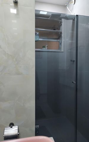 Casa de condomínio para alugar com 323m², 5 quartos e 3 vagasBanheiro Social