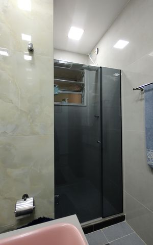 Casa de condomínio para alugar com 323m², 5 quartos e 3 vagasBanheiro Social