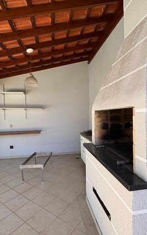 Casa à venda com 341m², 5 quartos e sem vaga Casa à venda com 341m², 5 quartos e sem vagaChurrasqueira