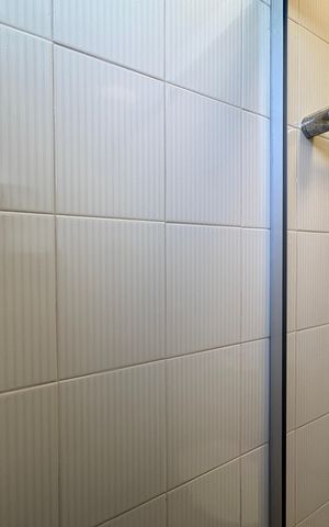 Casa à venda com 341m², 5 quartos e sem vaga Casa à venda com 341m², 5 quartos e sem vagaBanheiro de serviço