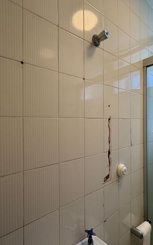 Casa à venda com 341m², 5 quartos e sem vaga Casa à venda com 341m², 5 quartos e sem vagaBanheiro de serviço