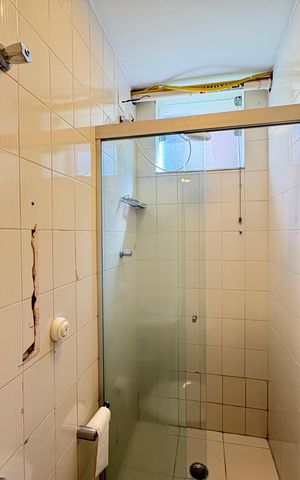 Casa à venda com 341m², 5 quartos e sem vaga Casa à venda com 341m², 5 quartos e sem vagaBanheiro de serviço