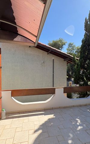 Casa à venda com 341m², 5 quartos e sem vaga Casa à venda com 341m², 5 quartos e sem vagaVaranda da Suíte Principal