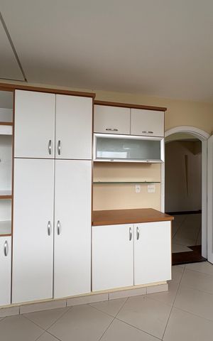 Casa à venda com 341m², 5 quartos e sem vaga Casa à venda com 341m², 5 quartos e sem vagaCopa